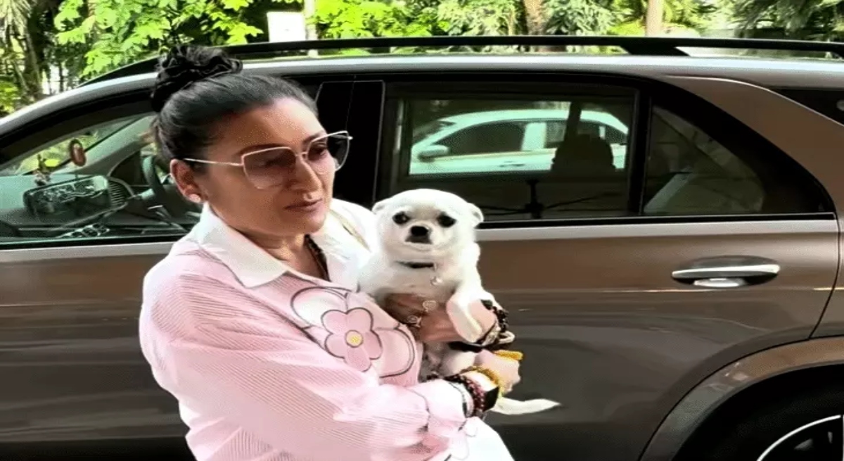 Govinda spotted with rumored girlfriend; Sunita says—people cheat.