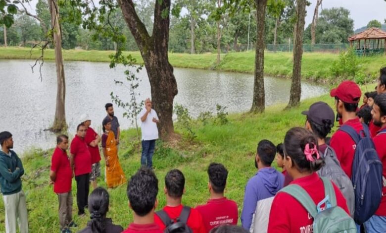 From the forest trail to ‘Mai ka Mandap’, 90 students gained an understanding of tribal tourism.