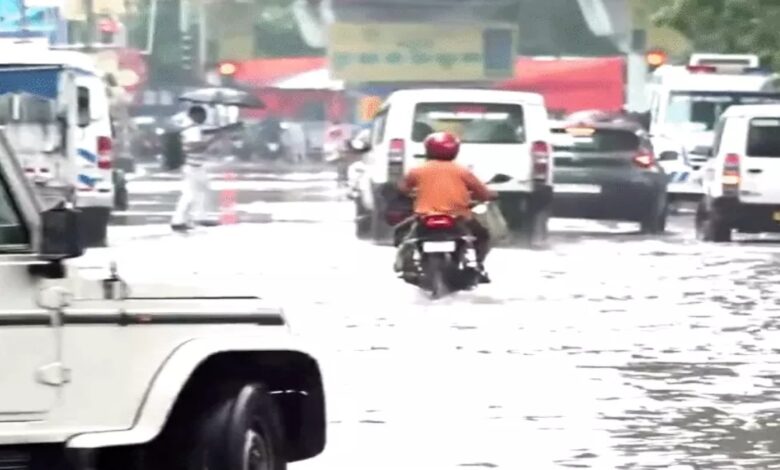 Impact of cyclone in Odisha; 8,000 people shifted to safe locations.
