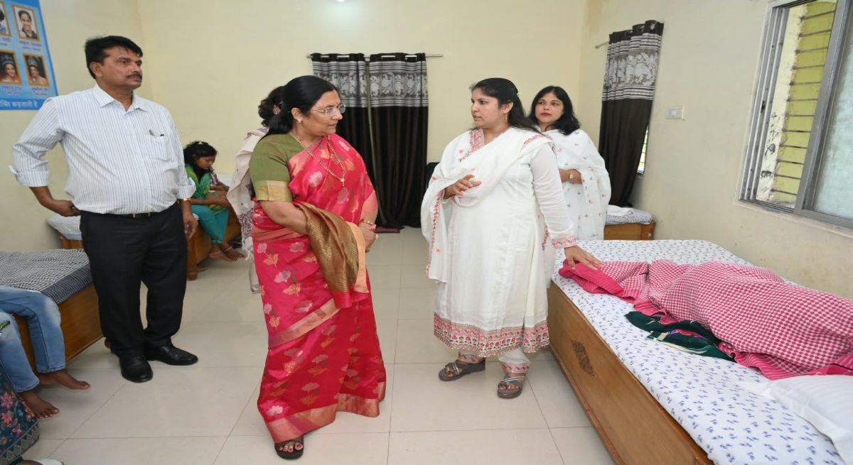 Union Minister of State Savitri Thakur inspected the Sakhi One Stop Centre.