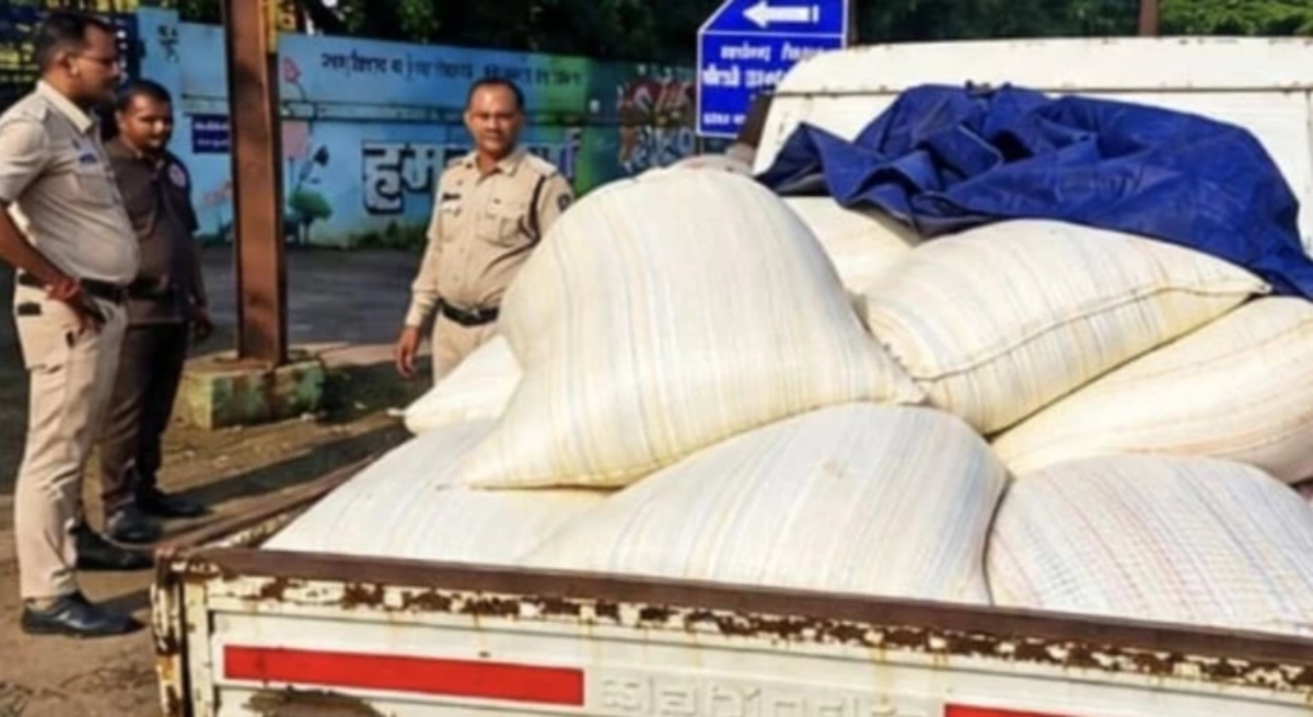 Illegal transport of PDS rice: Truckload intercepted by Dial-112; Food Department investigating.