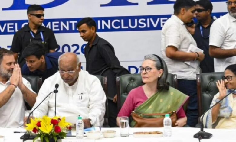 INDIA bloc’s ‘mega-meeting’ today; strategy to be formulated regarding the SIR and CEC Gyanesh Kumar; AAP and DMK to stay away.