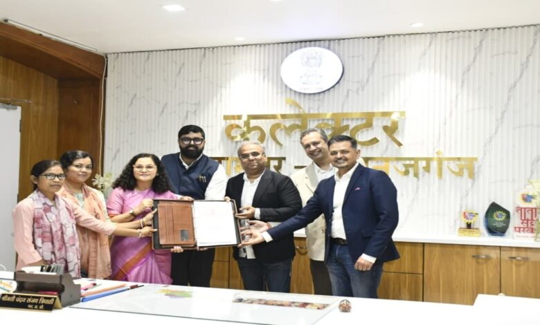 Balrampur's new initiative in AI and data labeling; state's first cognitive data center to be established.