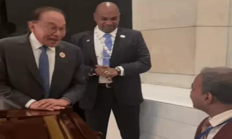 Malaysian PM sang a Kishore Kumar song at the BRICS dinner; swayed to ‘Khwab Ho Tum…’