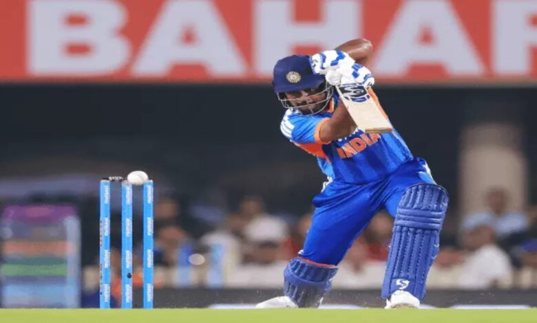 India hit 311 sixes in a year; West Indies set a record by chasing down a target of 250 runs.