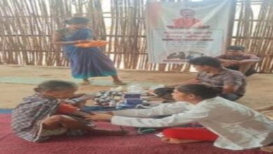 Health team crossed the river seven times to reach the village; woman diagnosed with leprosy.