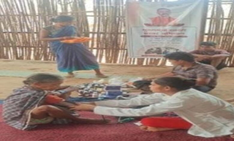 Health team crossed the river seven times to reach the village; woman diagnosed with leprosy.