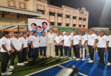 Cricketer Harleen Deol shares the mantra for success with hockey academy players.