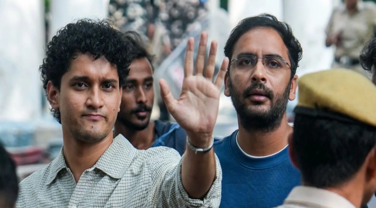 CJP leaders waving the Tricolour at Jantar Mantar detained.