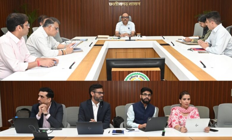 Deliberations on the operation of the super-specialty and cancer hospital; 20% of beds reserved for paying patients.