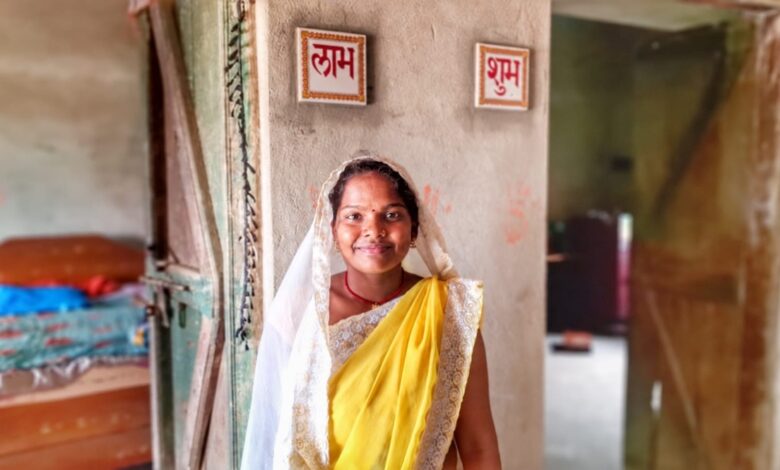 Anita is receiving financial support through the Mahtari Vandan Yojana.