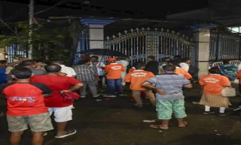 20 deaths in Durga pandal stampede