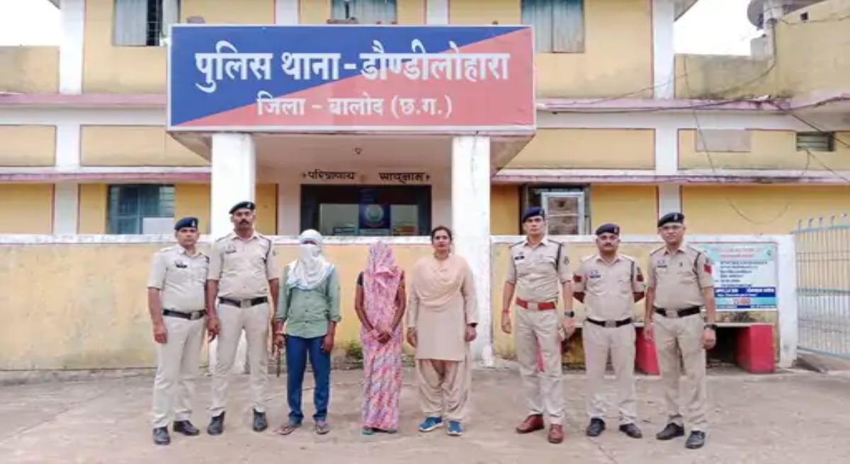 Daughter-in-law, in collusion with her boyfriend, kills father-in-law via electric shock; both sentenced to life imprisonment.